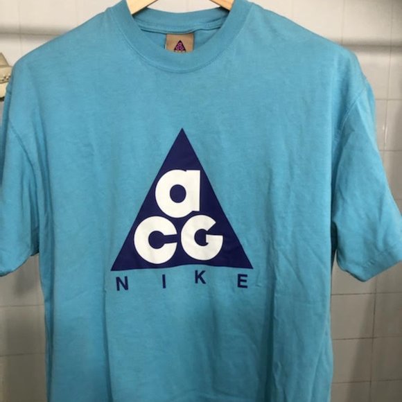 RARE NIKE ACG Essential LOGO T SHIRT SIZE MEDIUM - Picture 1 of 6